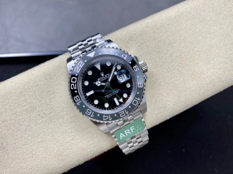 Superclone Rolex GMT-Master II 126710GRNR “Bruce Wayne” Jubilee 2024 - Image 4