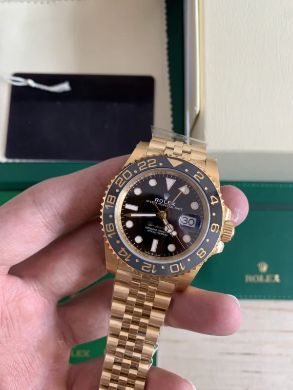 Superclone Rolex GMT-Master II Black Dial 126718GRNR - Image 2