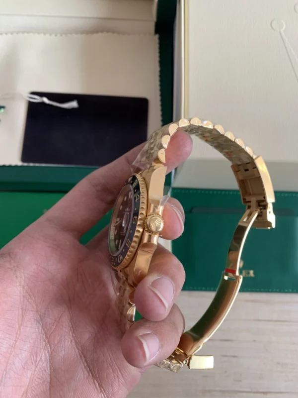 Superclone Rolex GMT-Master II Black Dial 126718GRNR - Image 6