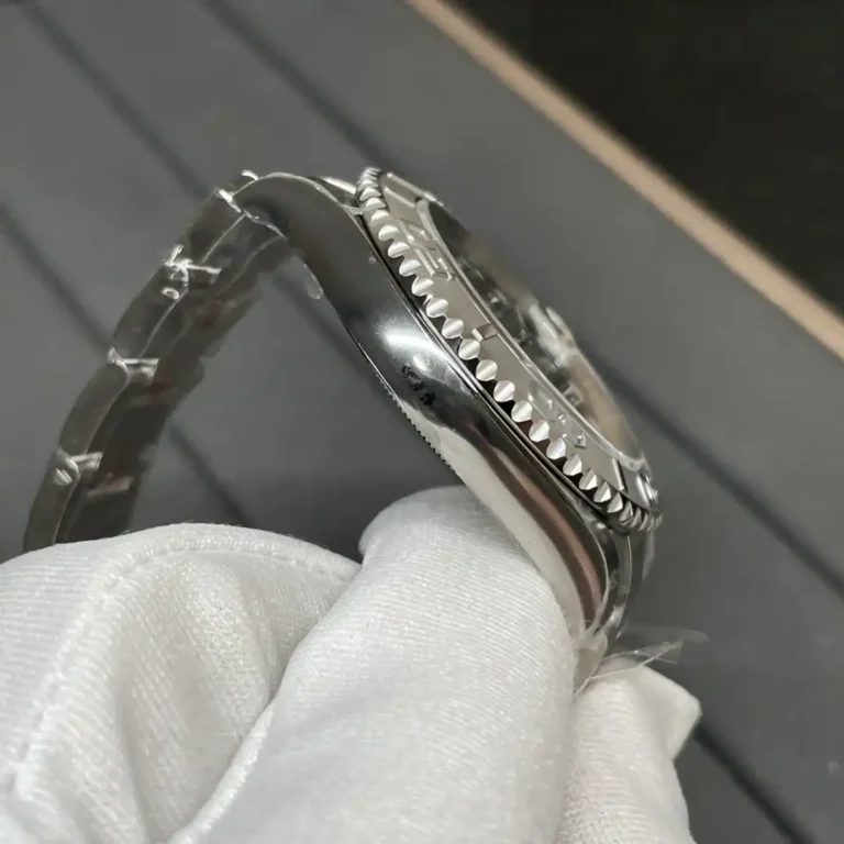 Superclone Rolex Yacht-Master Rhodium Dial 126622 - Image 8