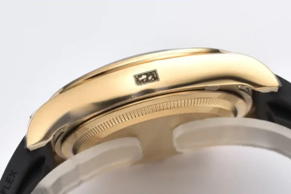 Superclone Rolex Daytona Black Dial 126518LN - Image 4